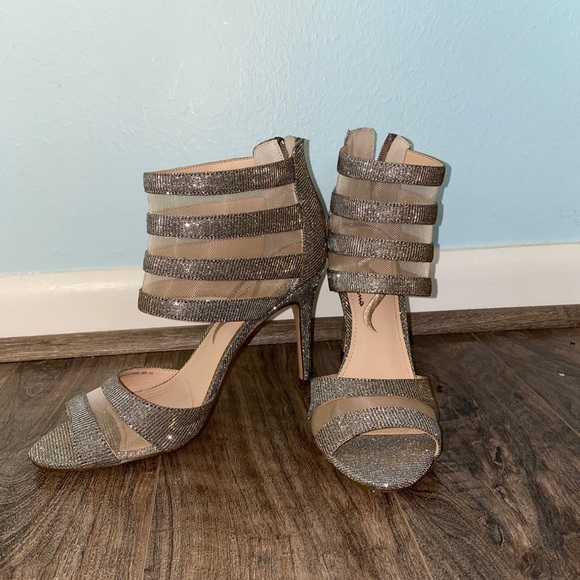 Sparkle heels! - Picture 2 of 3